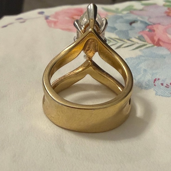 ✨ Vintage 1970s Marquise CZ Cigar Band Statement Ring - Picture 6 of 10